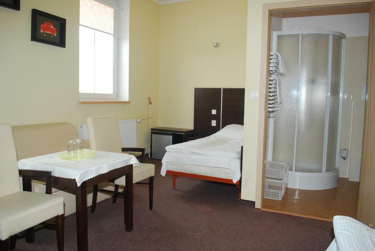 Hotel 104 Stargard Szczecinski Room photo